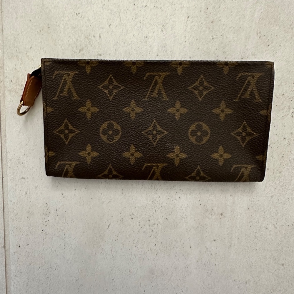 Auth Louis Vuitton Monogram Accessory Pouch - Picture 11 of 16